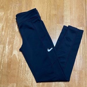Nike leggings medium in little girls